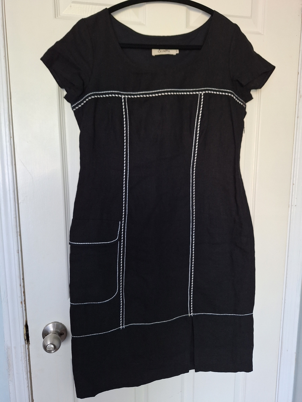 Black Linen Short-Sleeve Shift Dress - White Contrast Stitching
